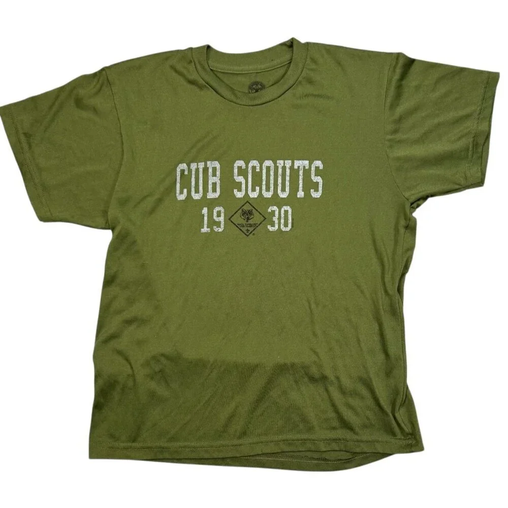 Cub Scouts Set Hats Neckerchiefs Shirts Cargo Shorts Books